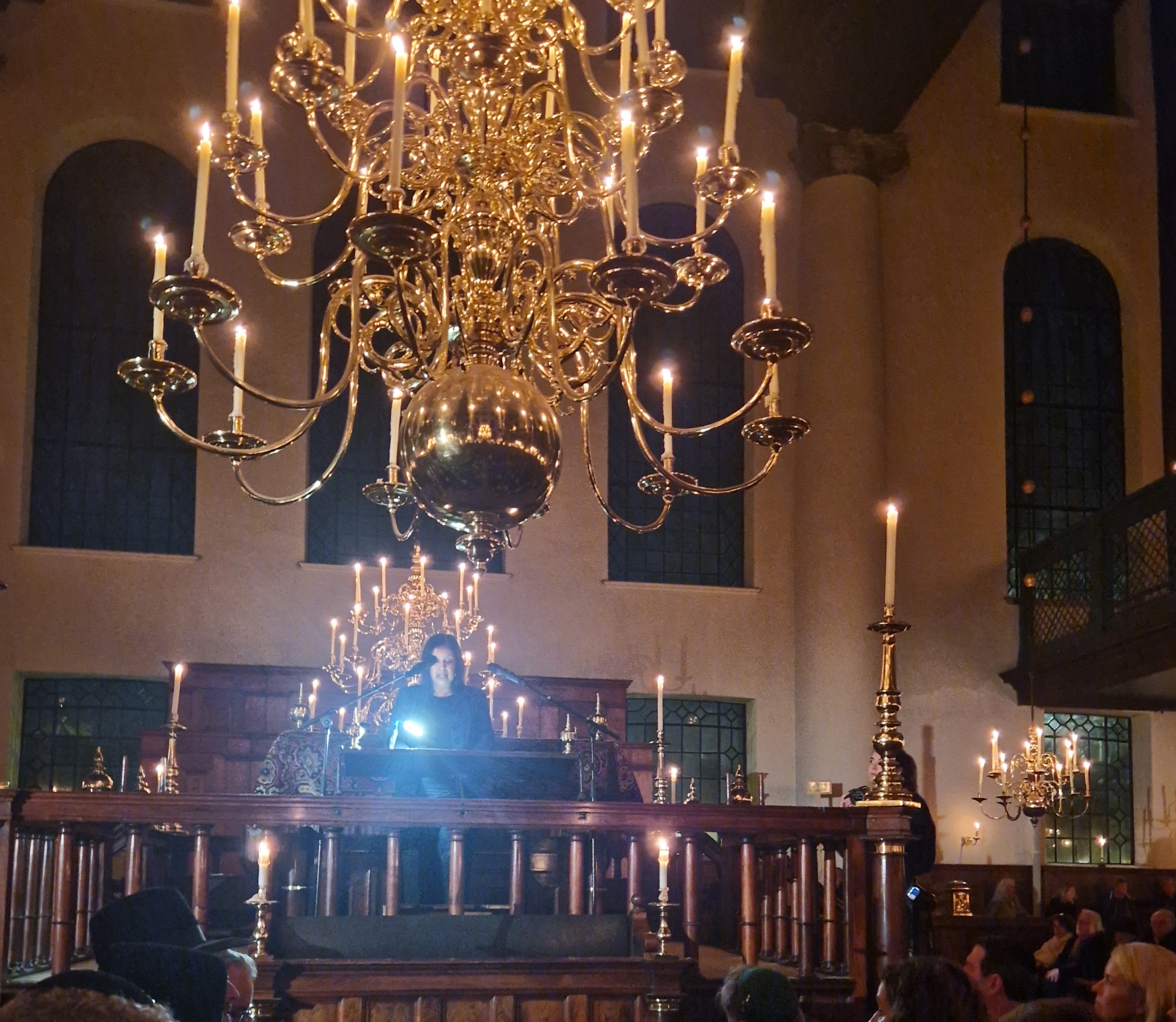 Minister Mariëlle Paul bij Kristallnachtherdenking: omdat wij niet opgeven